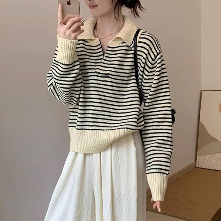 Dames pull en tricot douillet avec design rayé et col moderne Chic und Stil