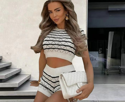 Women Stylish Short Sleeve Crop Top and Shorts Set with Refined Pattern Chic and Style