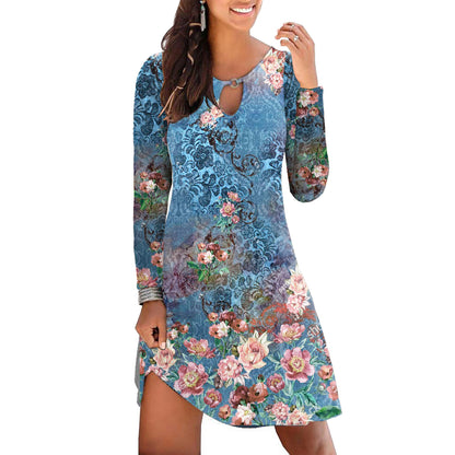 Robe d'été décontractée pour femmes avec des accents floraux et décolleté en V Chic und Stil