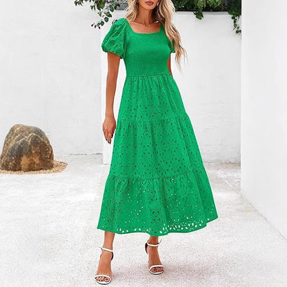Robe maxi pour femmes avec motif ajouré décoratif et manches bouffantes Chic und Stil