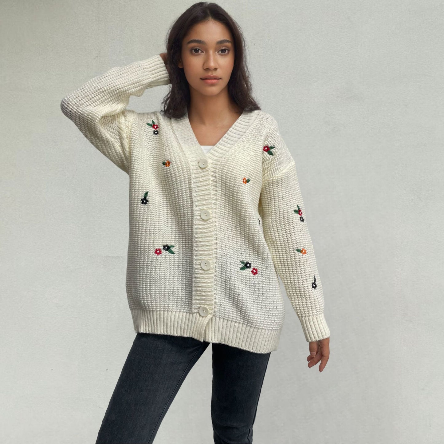 Dames Gros-Tricot Cardigan avec motif floral 3D et coupe confortable Chic und Stil