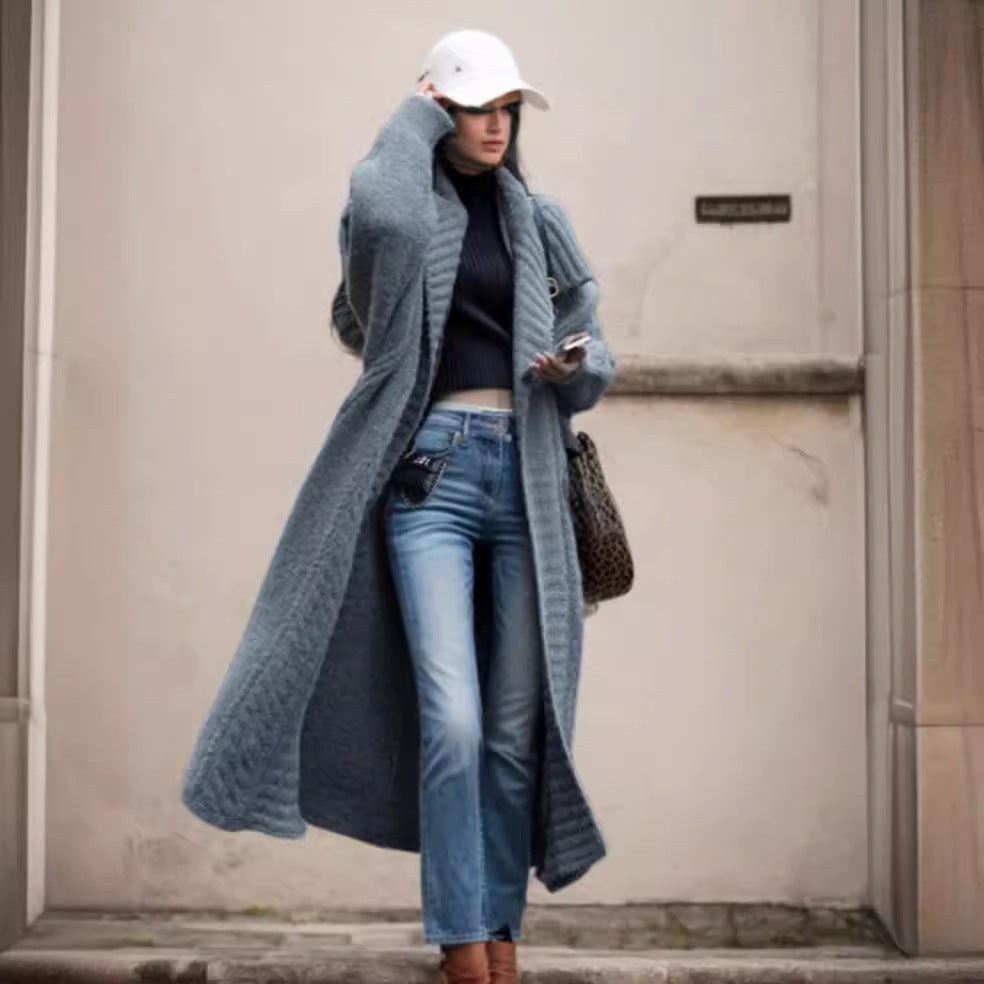 Manteau en tricot épais pour femmes avec des manches amples et un design moderne Chic & Stil