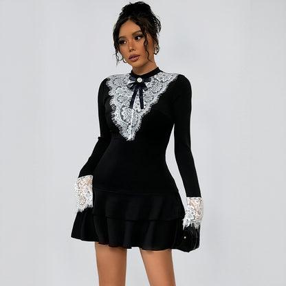 Robe mini élégante pour femmes avec col en dentelle et design à volants Chic und Stil