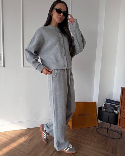 Pull-over décontracté pour femmes avec boutons et pantalon de jogging confortable Chic und Stil