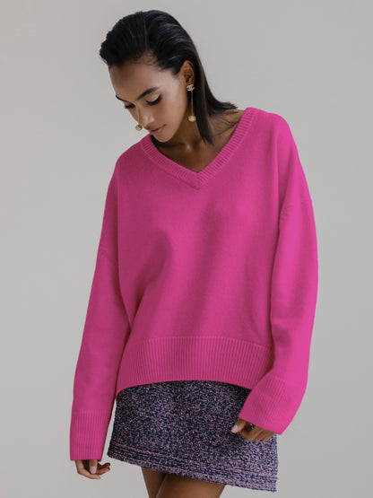 Pull en viscose pour femmes avec encolure en V profonde et larges bords Chic und Stil