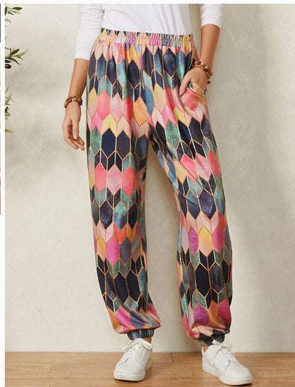 Loose women's pants with geometric pattern Chic und Stil