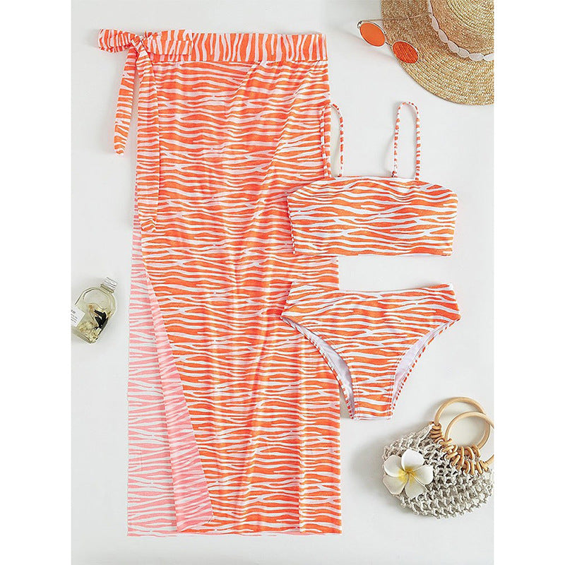 Chic und Stil Zebra Print Two-Piece Swimsuit Set for Women