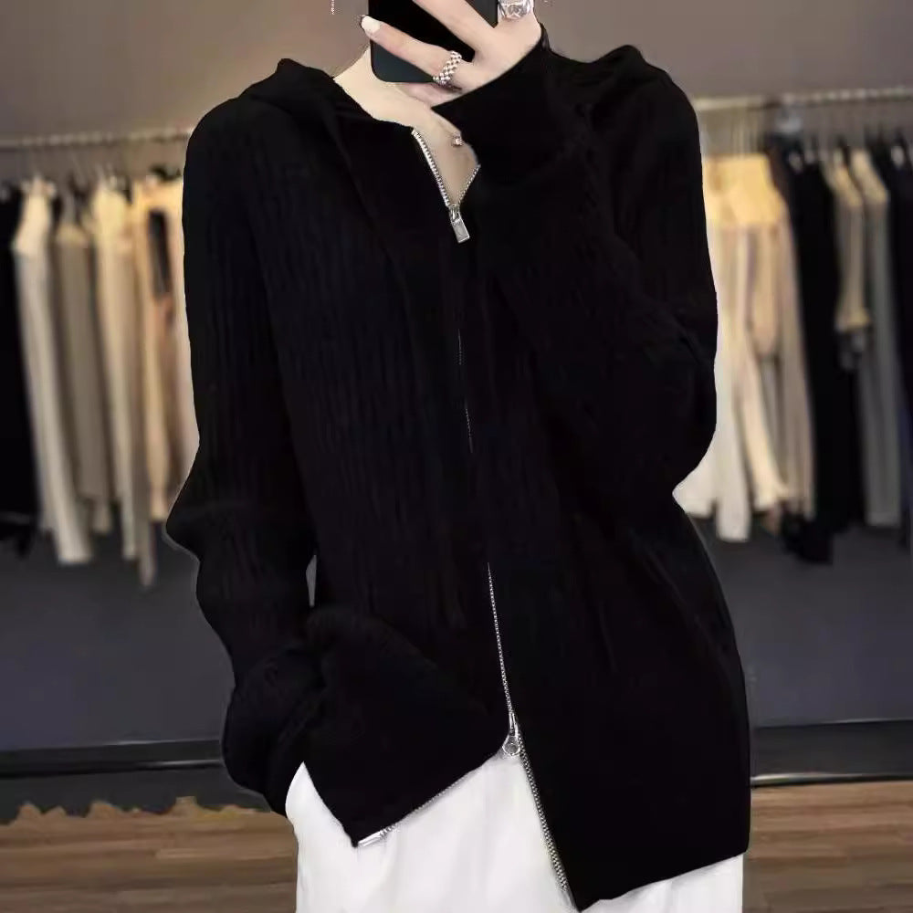 Pull en tricot pour femmes avec capuche et zip Chic und Stil
