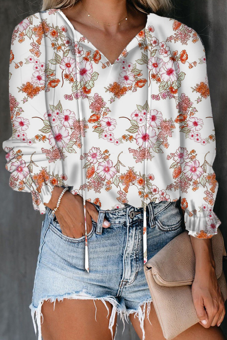 Blouse femme avec un motif léopard sophistiqué et un décolleté en V à la mode Chic und Stil