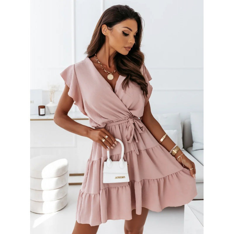 Robe mini portefeuille pour femmes avec ourlet volanté à niveaux Chic und Stil
