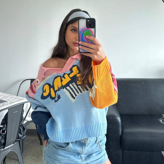 Pull en tricot pour femmes avec design graphique coloré et col moderne Chic und Stil