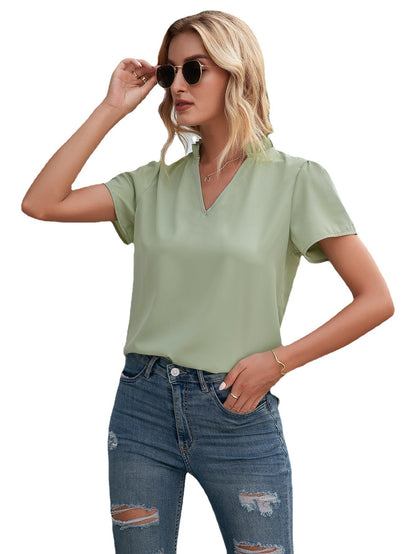 Chemisier élégant à encolure en V pour femmes en matériau fluide Chic und Stil