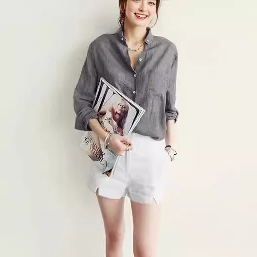 Chic und Stil Women's Tailored Lightweight Button-Down Shirt and Shorts Set