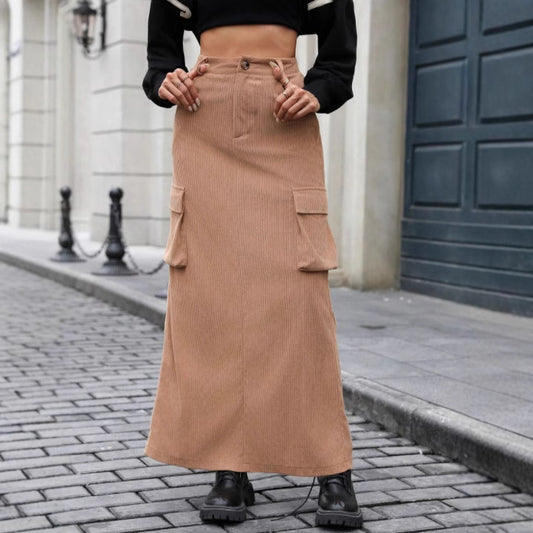 Jupe maxi femme avec poches cargo pratiques et détails de boutons Chic und Stil