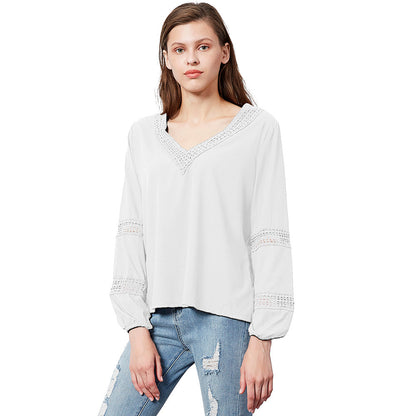 Blouse légère pour femmes avec décolleté en V et dentelle Chic und Stil
