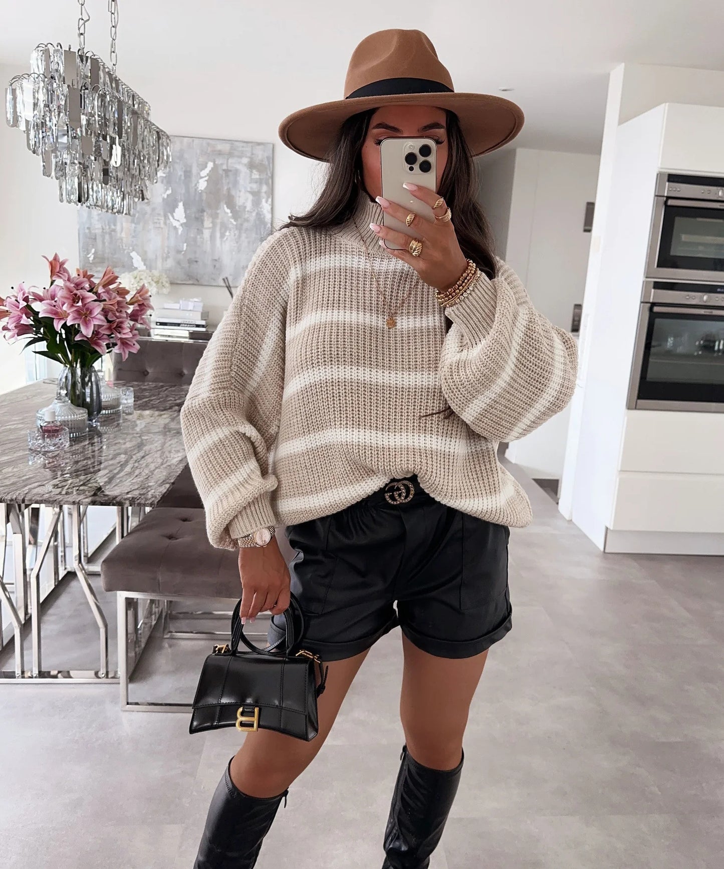 Pull oversized à rayures pour femmes avec un col roulé tendance Chic und Stil