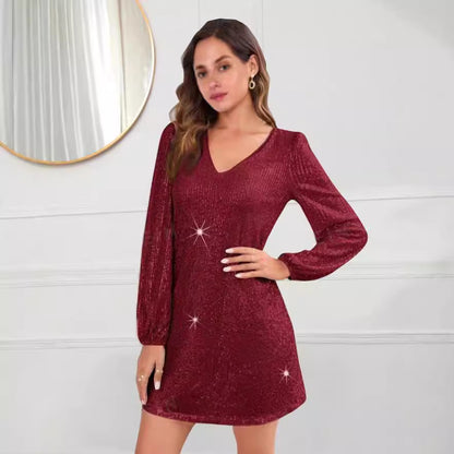 Robe minuscule scintillante pour femmes avec décolleté en V et manches longues Chic und Stil