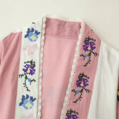 Women’s kimono jacket with floral embroidery and elegant collar Chic and Style