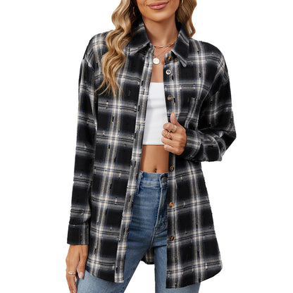 Dames Chemise en flanelle à carreaux avec coupe décontractée et détails en bois Chic und Stil