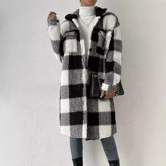 Dame Teddy-pull à capuche avec motif à carreaux et poches pratiques Chic und Stil