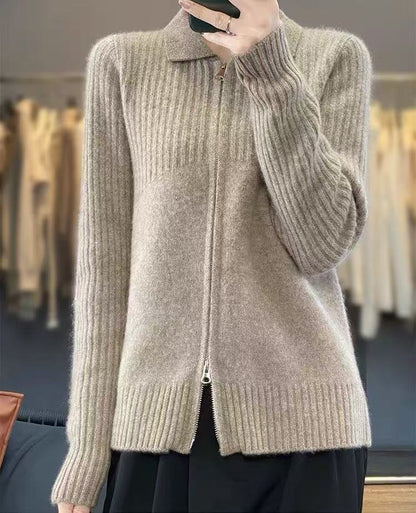 Cardigan tricot confortable pour femmes avec fermeture éclair et patron côtelé fin Chic und Stil