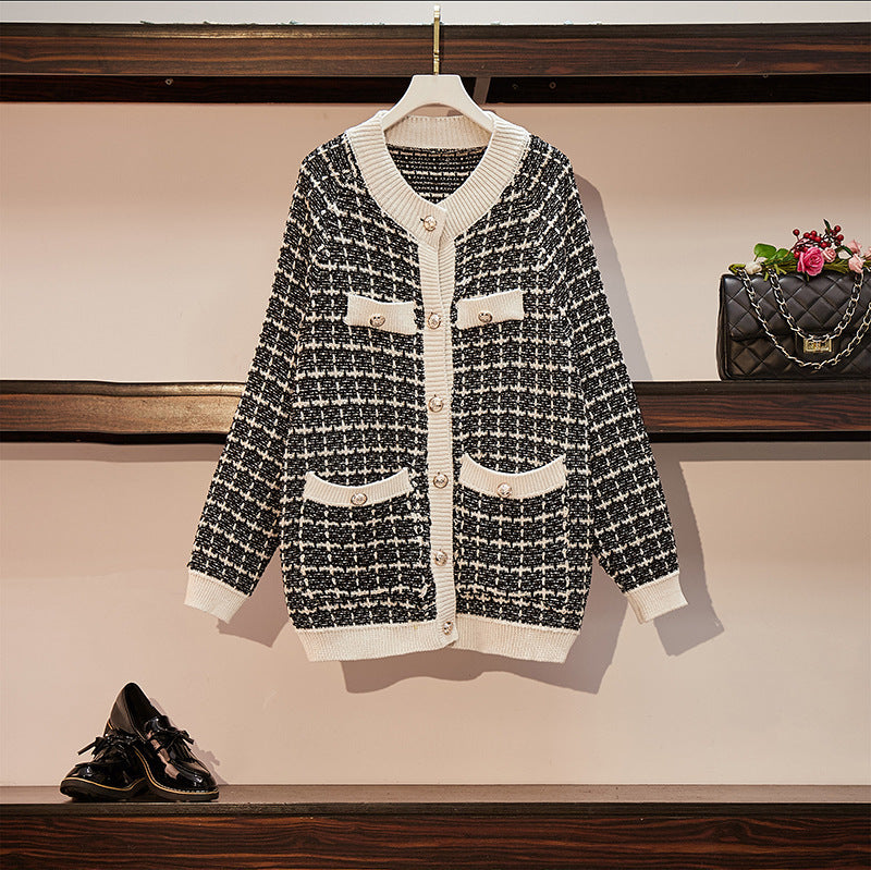 Dames élégant cardigan avec design imprimé et détails de boutons de haute qualité Chic und Stil