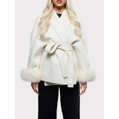 Dames Fuzzi-Robenjacke mit élégant Belt et luxurieux Manches en peluche Chic und Stil