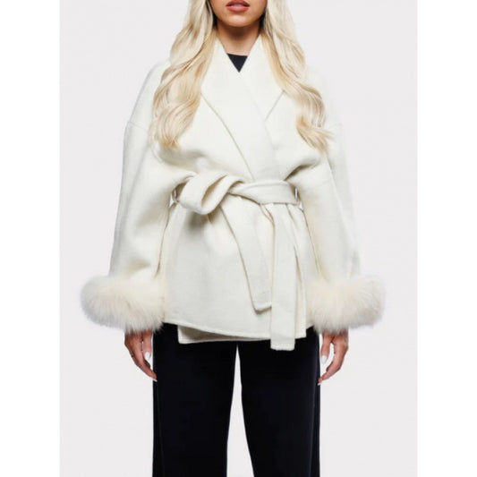 Dames Fuzzi-Robenjacke mit élégant Belt et luxurieux Manches en peluche Chic und Stil