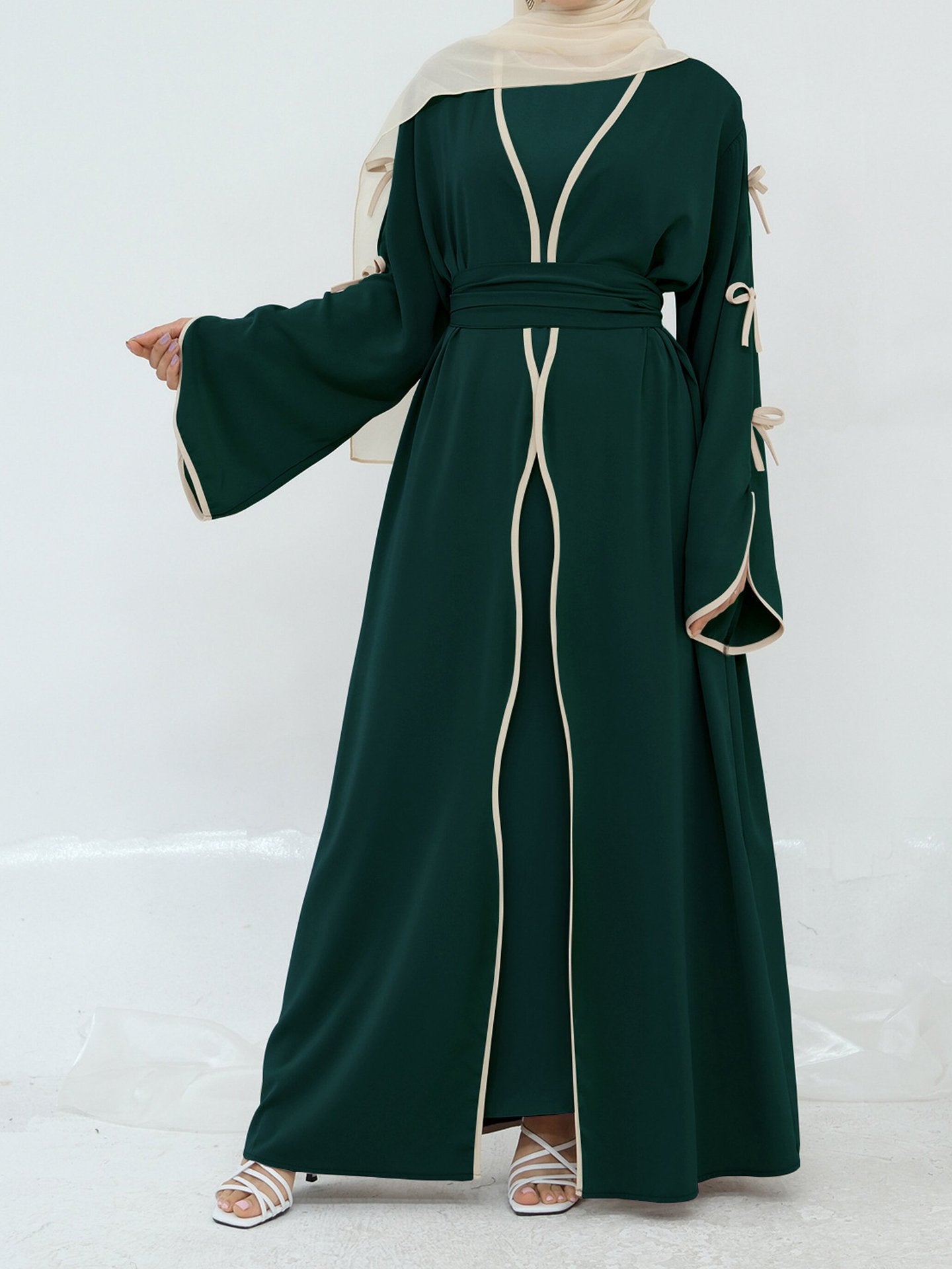 Robe maxi femme avec des détails de nœud élégants et une coupe fluide Chic und Stil