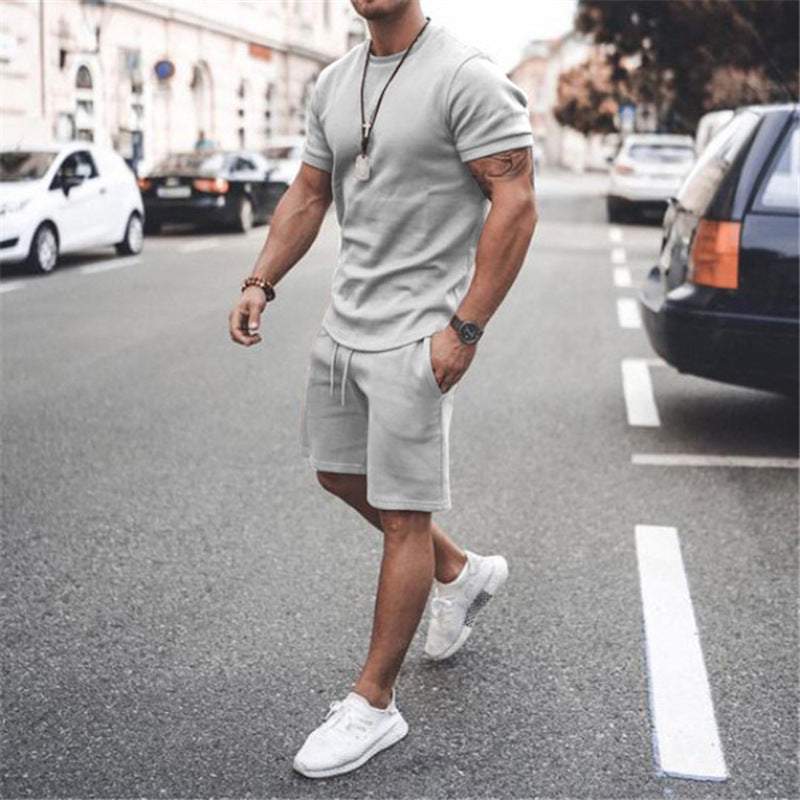 Ensemble d'été sportif pour hommes avec t-shirt respirant et shorts Chic und Stil