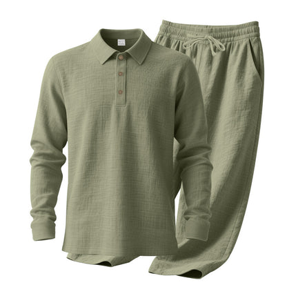 Casual polo for men with comfortable cotton jogger pants Chic und Stil