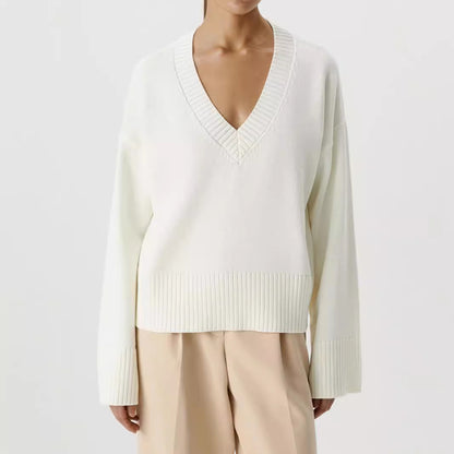 Pull en maille pour femmes avec décolleté en V profond et coupe décontractée Chic und Stil