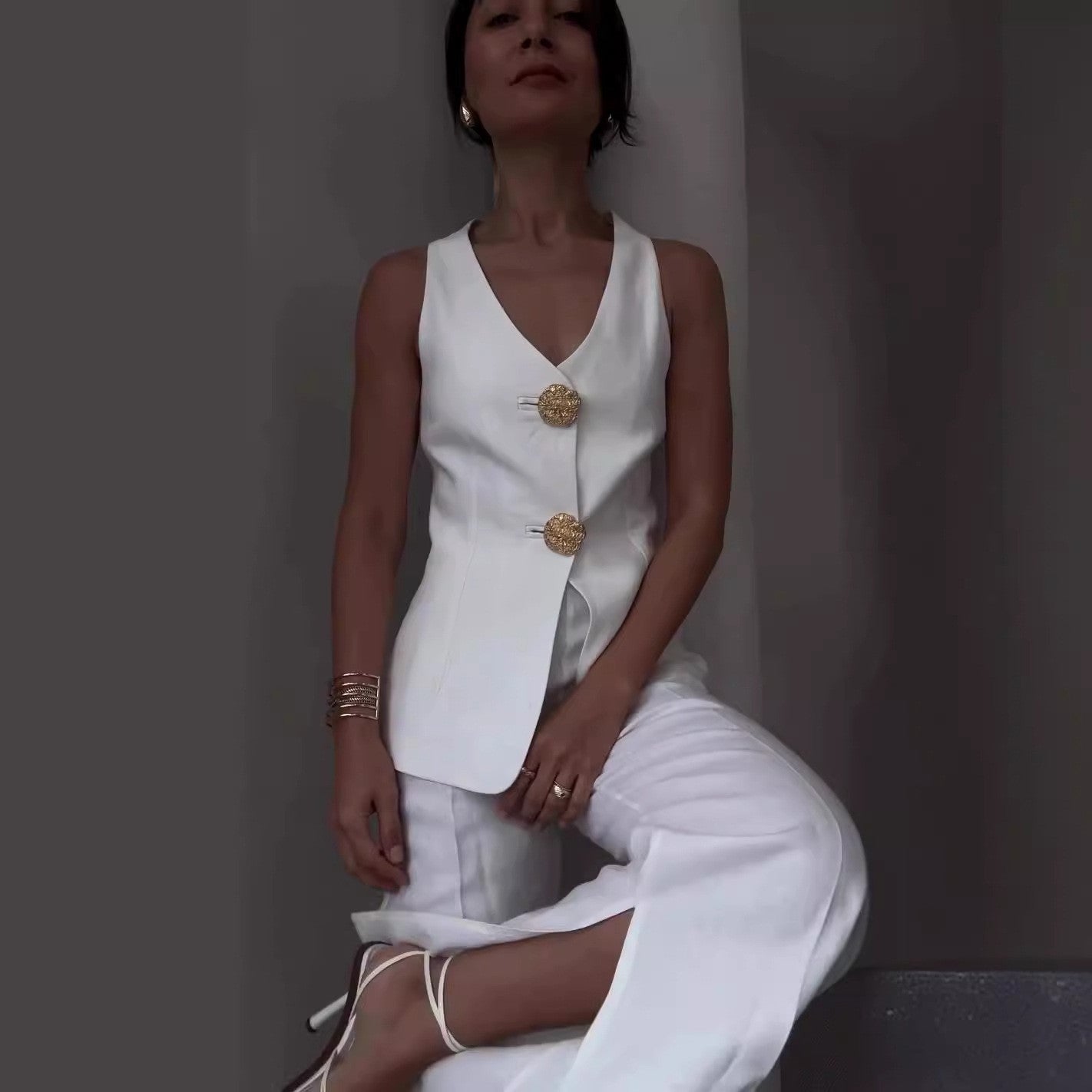 Dames ensemble élégant composé d'un haut sans manches et de pantalons palazzo Chic und Stil