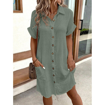 Robe chemise pour femmes avec patte de boutonnage et poches pratiques Chic und Stil