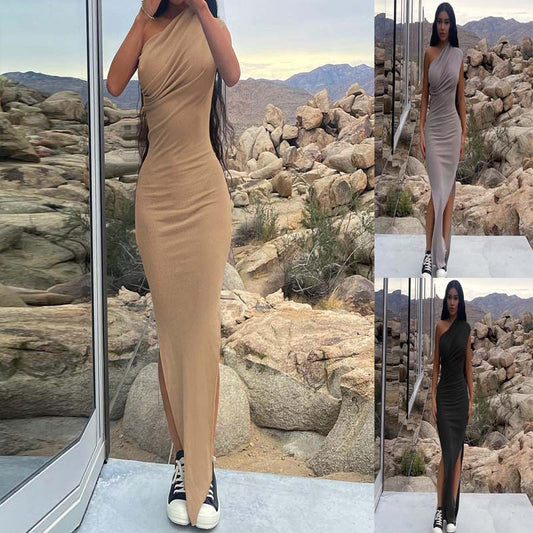 Robes élégantes pour femmes avec décolleté asymétrique et haute fente Chic und Stil