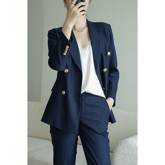 Blazer pour femme à double boutonnage avec détails dorés Chic und Stil