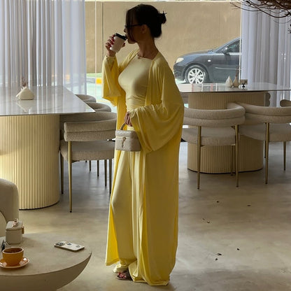 Women's loungewear set with a loose top and wide pants Chic and Style