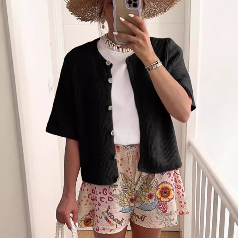 Dames gilet léger avec manches courtes et boutons décoratifs Chic und Stil