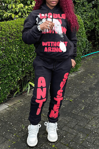 Women's hoodie and jogger pants set with striking lettering and comfortable fit Chic and Style