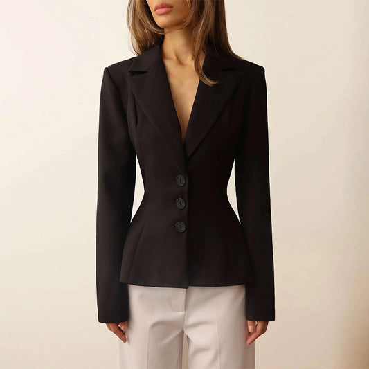 Blazer cintré pour femmes avec un élégant revers Chic und Stil