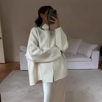 Chic and Style oversized elegant jacket for women with voluminous collar