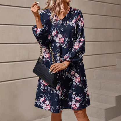 Robe florale à col V pour femmes Chic und Stil