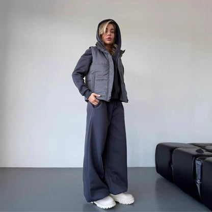 Dames gilet matelassé avec capuche Chic und Stil