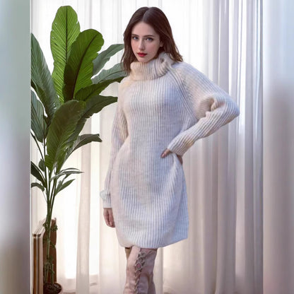 Robe en maille pour femmes avec col haut et fine structure en côtelé Chic und Stil