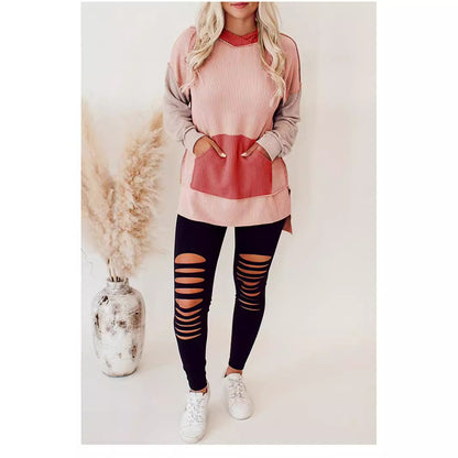Pull à capuche décontracté pour femmes avec un design structuré et des poches pratiques Chic und Stil