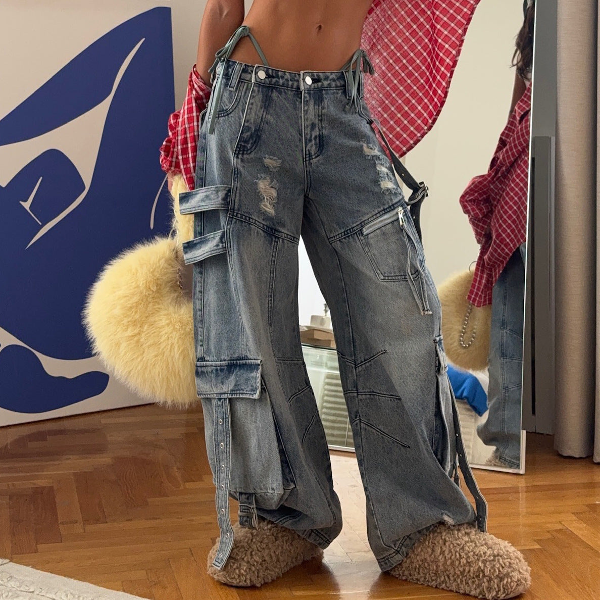 Chic and stylish women's cargo pants