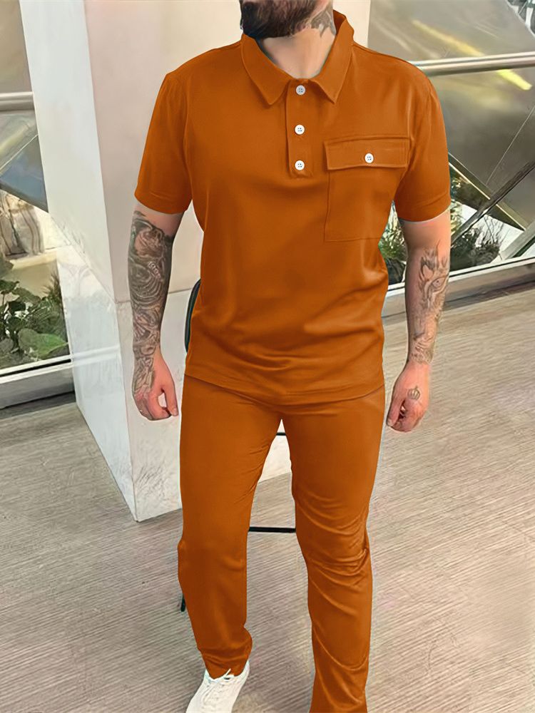 Stylish polo and pants set for men Chic und Stil