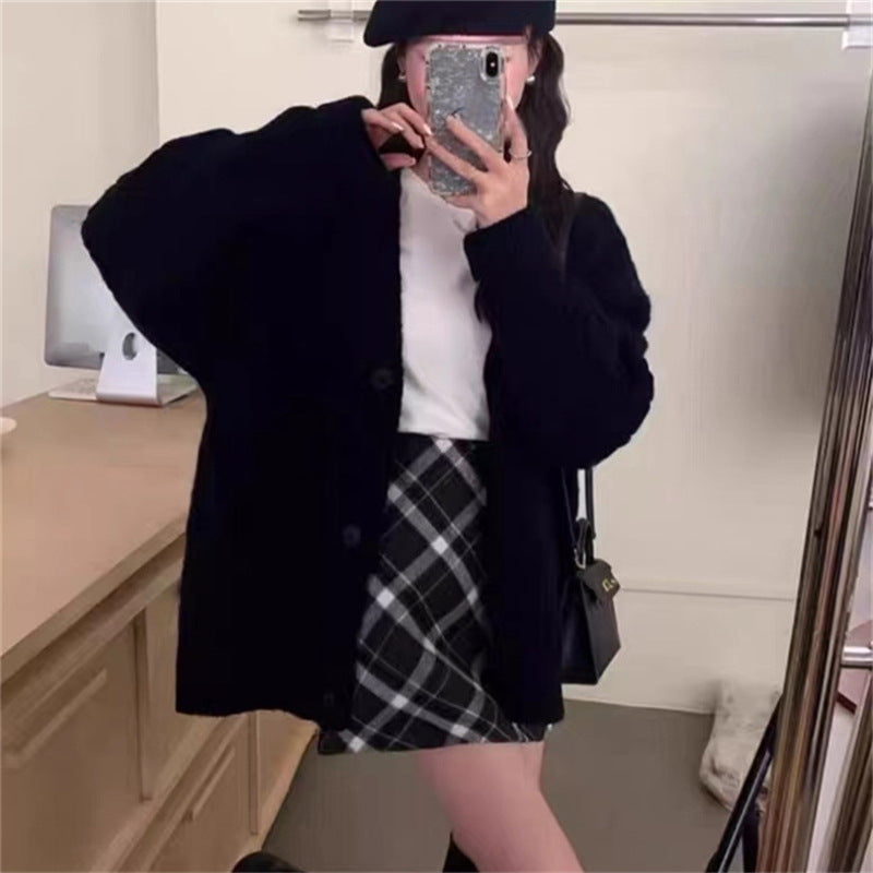 Cardigan en tricot épais pour femmes avec des motifs en torsades classiques et une coupe décontractée Chic und Stil