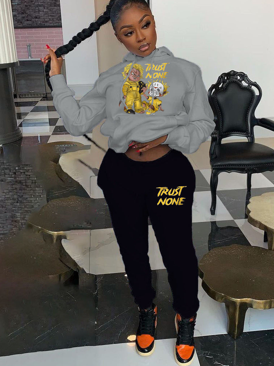 Women's hoodie and jogging pants set with creative print design Chic und Stil