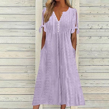 Robe midi aérienne pour femmes avec des motifs en trou décoratifs et des poches pratiques Chic und Stil